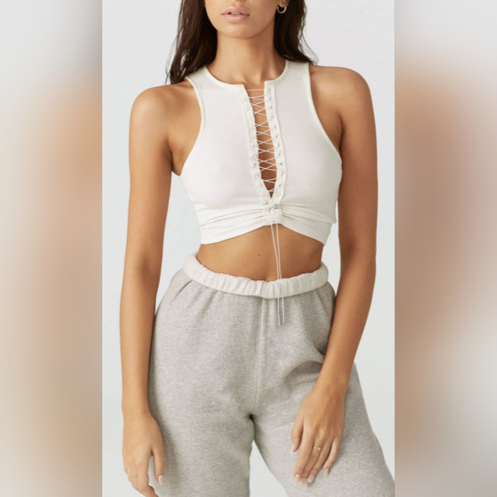 Joah Brown Lace Up Crop Tank White Size S/M Gently Used - Picture 2 of 9